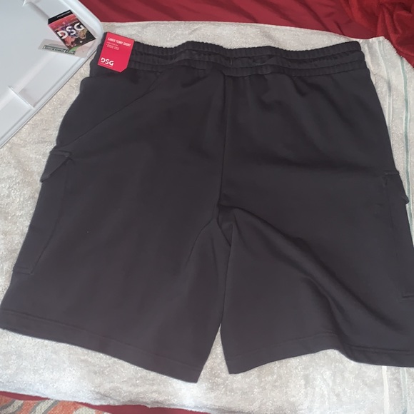 NWT DSG Twitch and Allison Cargo Shorts - Picture 3 of 4